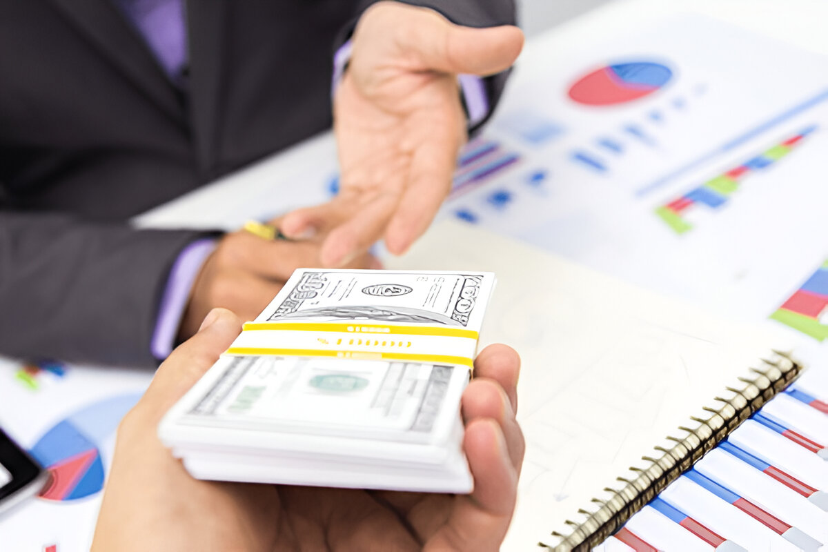 get_paid_to_read_books